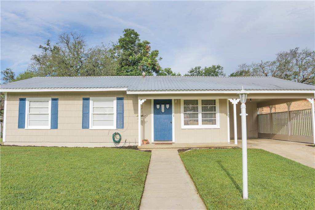 214 S Rice ST, Lampasas, TX 76550