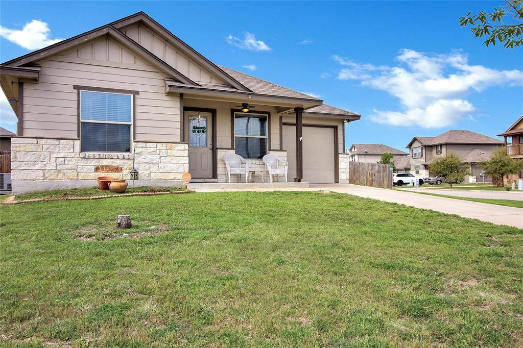 217 Azurite DR, Jarrell, TX 76537