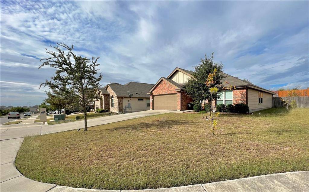 171 Albatross CV, Buda, TX 78610
