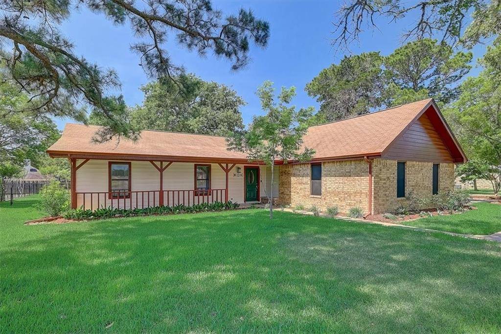 123 Mauna Loa LN, Bastrop, TX 78602