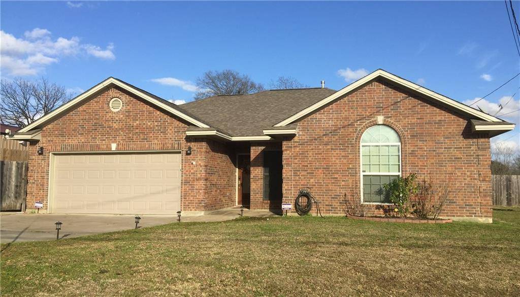940 N Hull, Caldwell, TX 77836