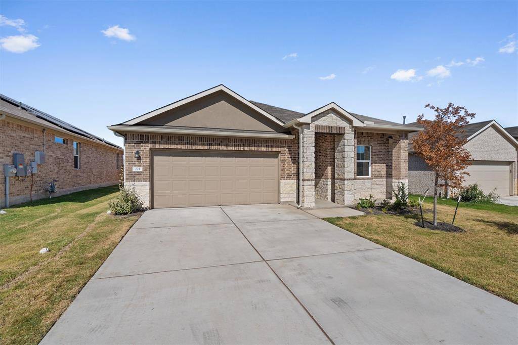 221 Charles TRL, Georgetown, TX 78626