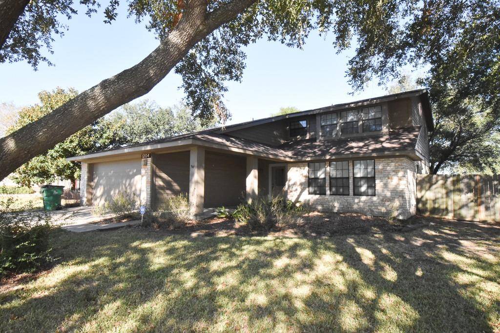 1204 Yokley RD, Rockdale, TX 76567