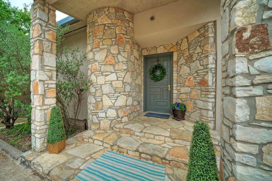 206 Morar DR, Spicewood, TX 78669