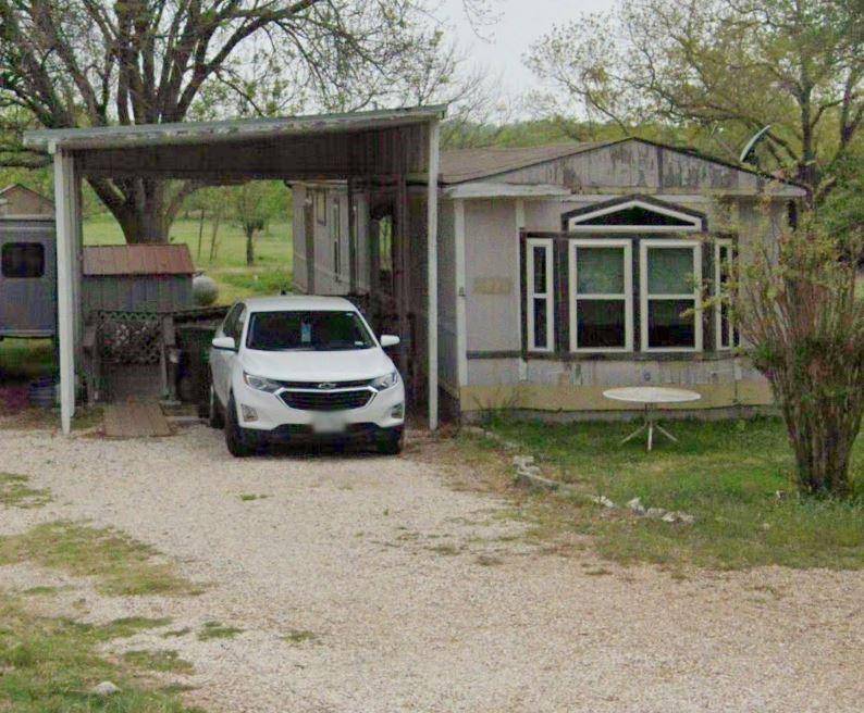 210 Mockingbird LN, Kyle, TX 78640