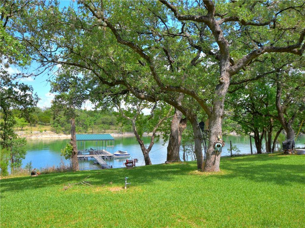 1405 Edgewater DR, Spicewood, TX 78669
