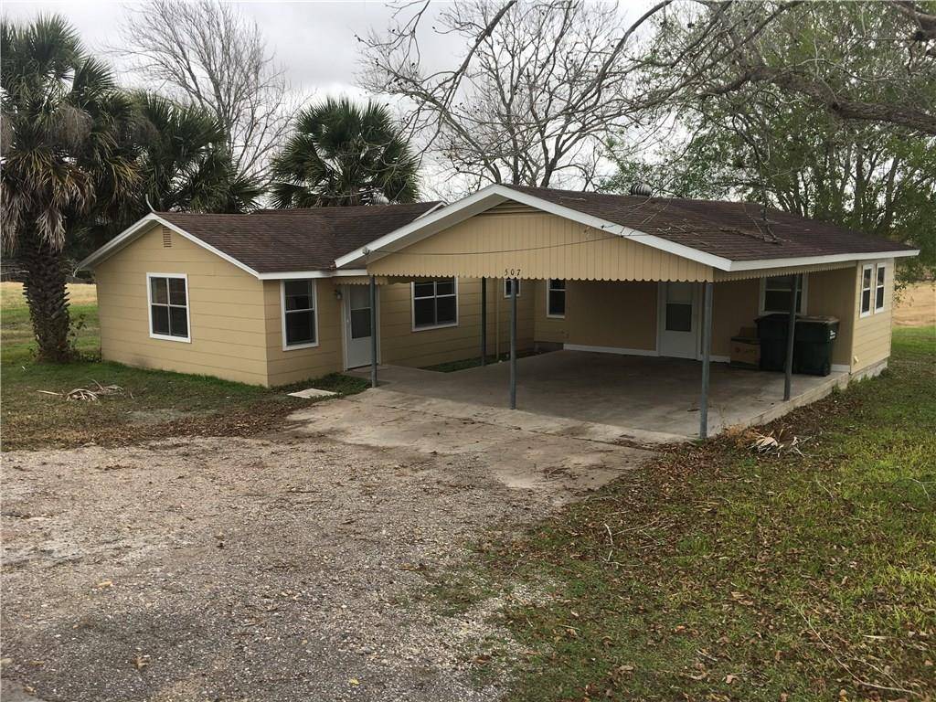 507 S Lavaca DR, Moulton, TX 77975