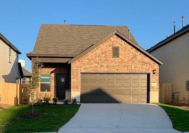 141 Thornless CIR, Buda, TX 78610