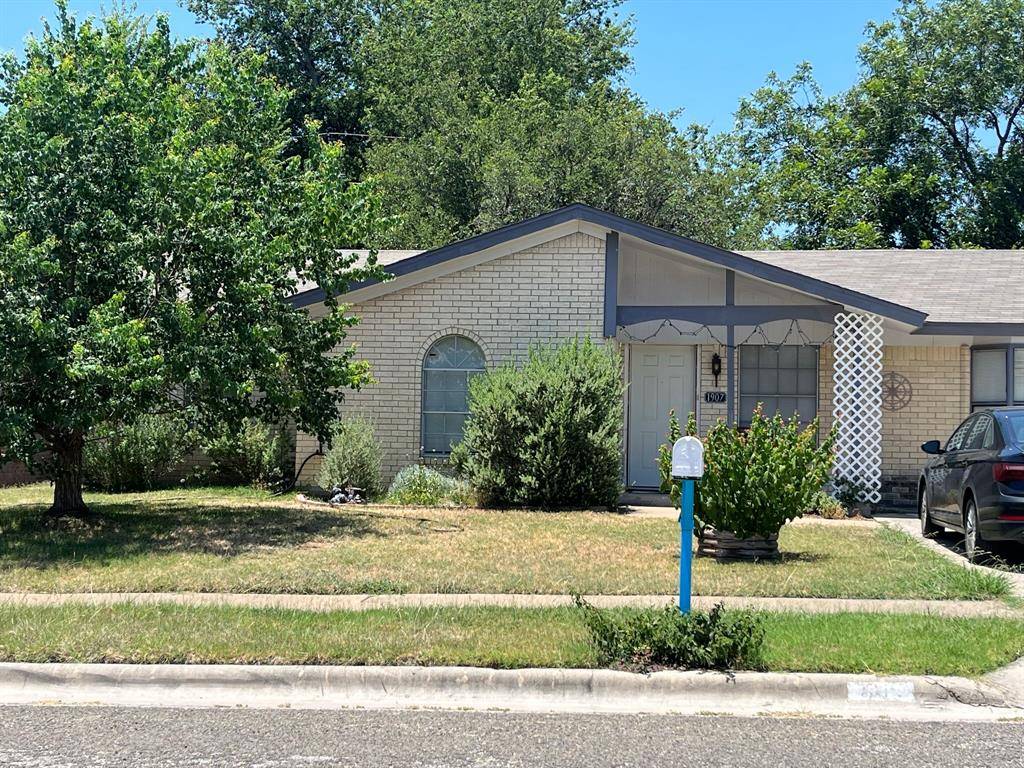 1907 Miles ST, Copperas Cove, TX 76522