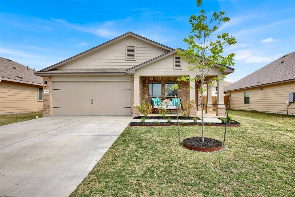 215 Reagor DR, Taylor, TX 76574