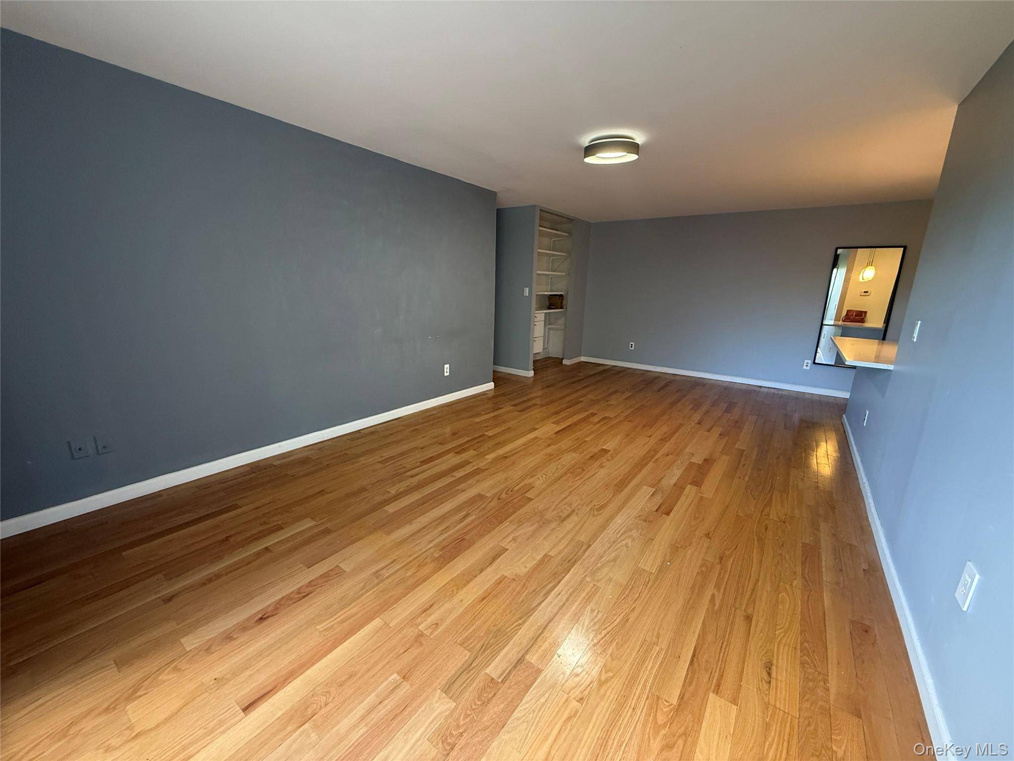 2 Fountain LN #2E, Scarsdale, NY 10583