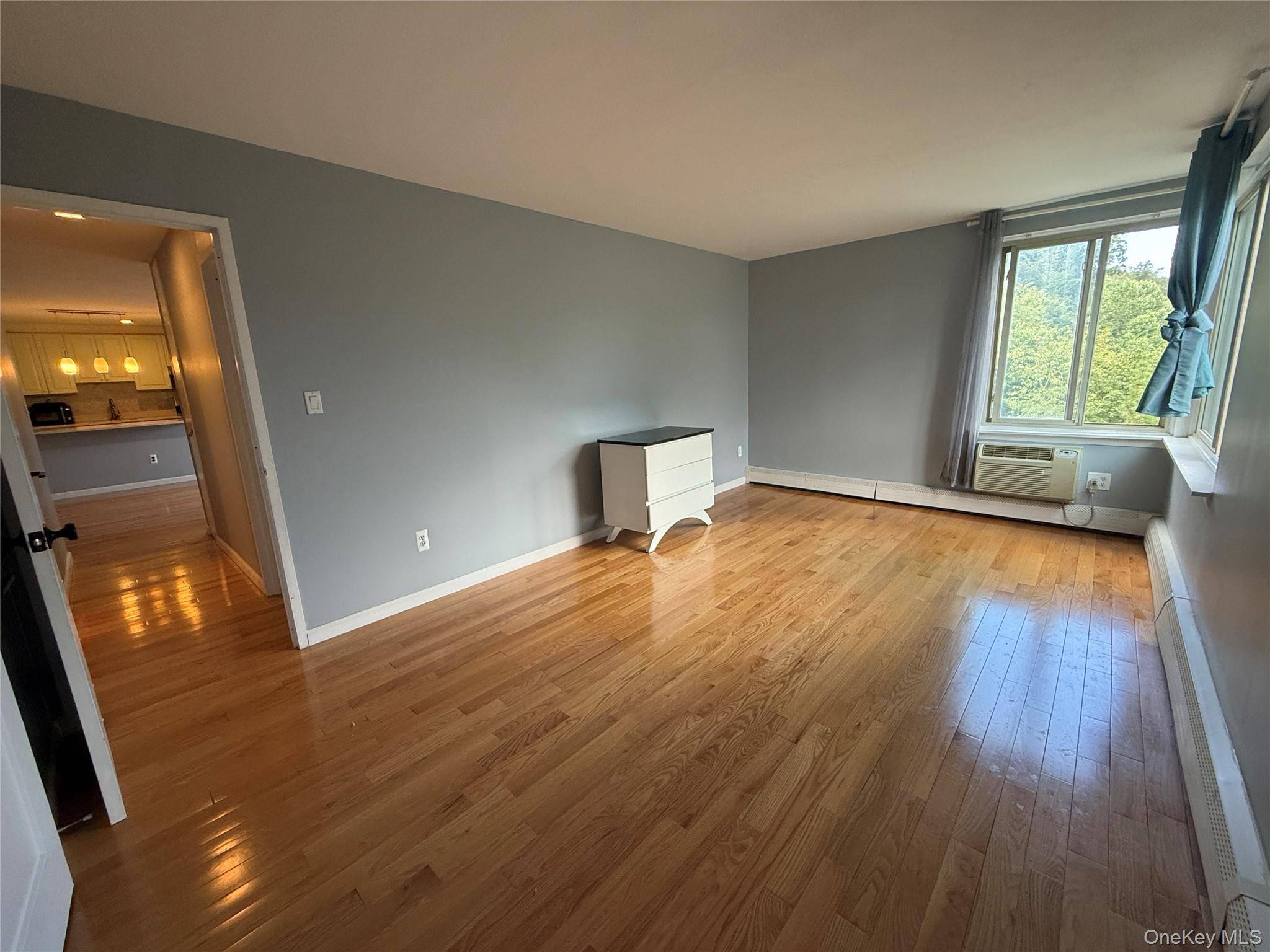 2 Fountain LN #2E, Scarsdale, NY 10583