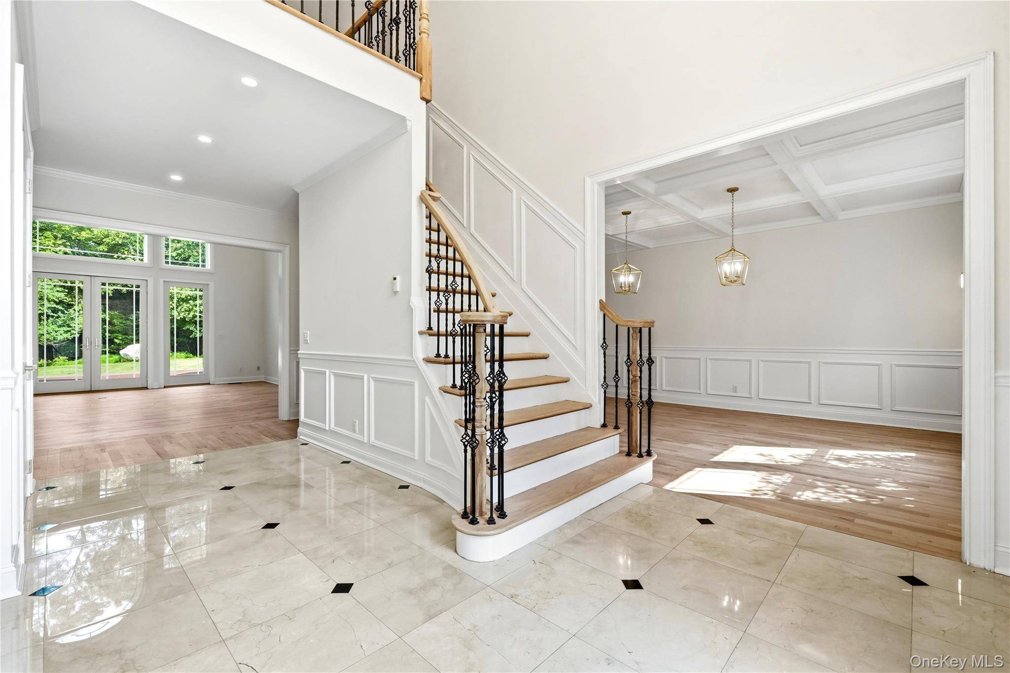 126 Old Field RD, East Setauket, NY 11733