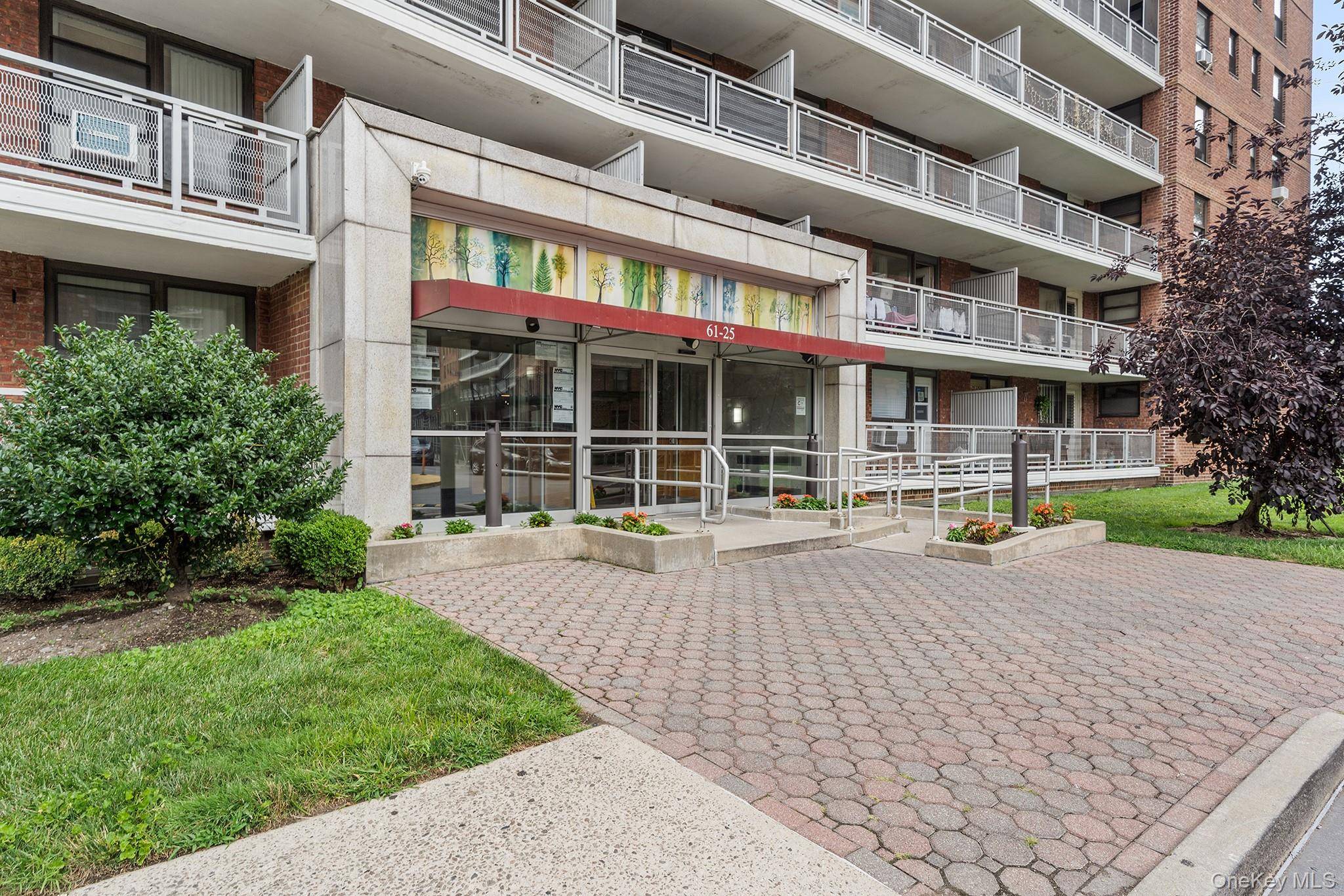 61-25 98th ST #9F, Rego Park, NY 11374