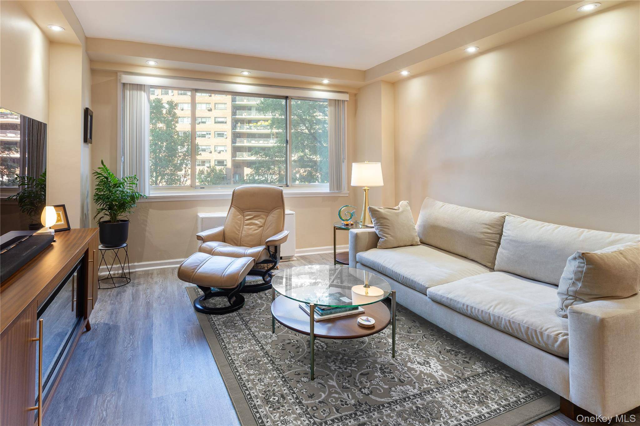 2621 Palisade AVE #2G, Bronx, NY 10463