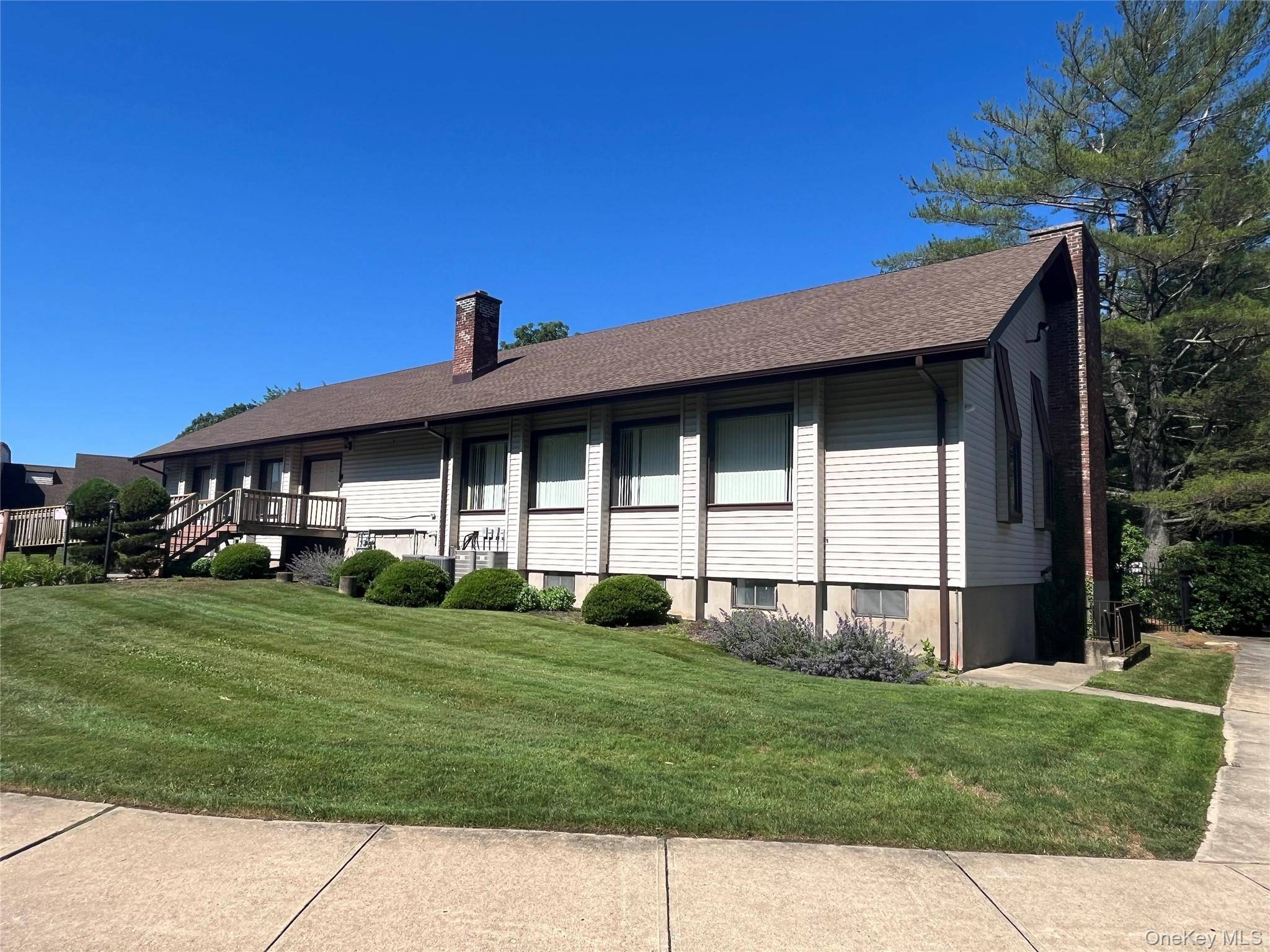 50 Gauguin CT #50, Middle Island, NY 11953