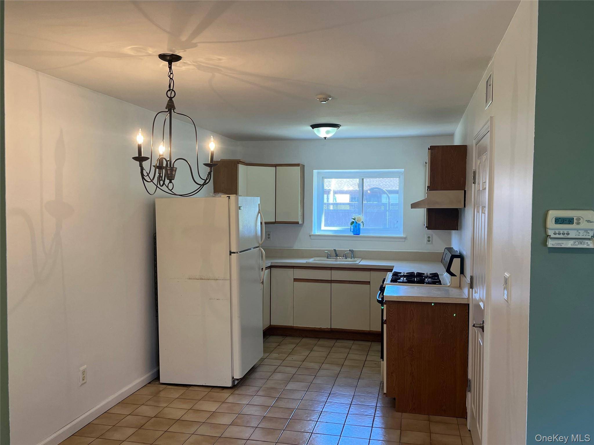 50 Gauguin CT #50, Middle Island, NY 11953
