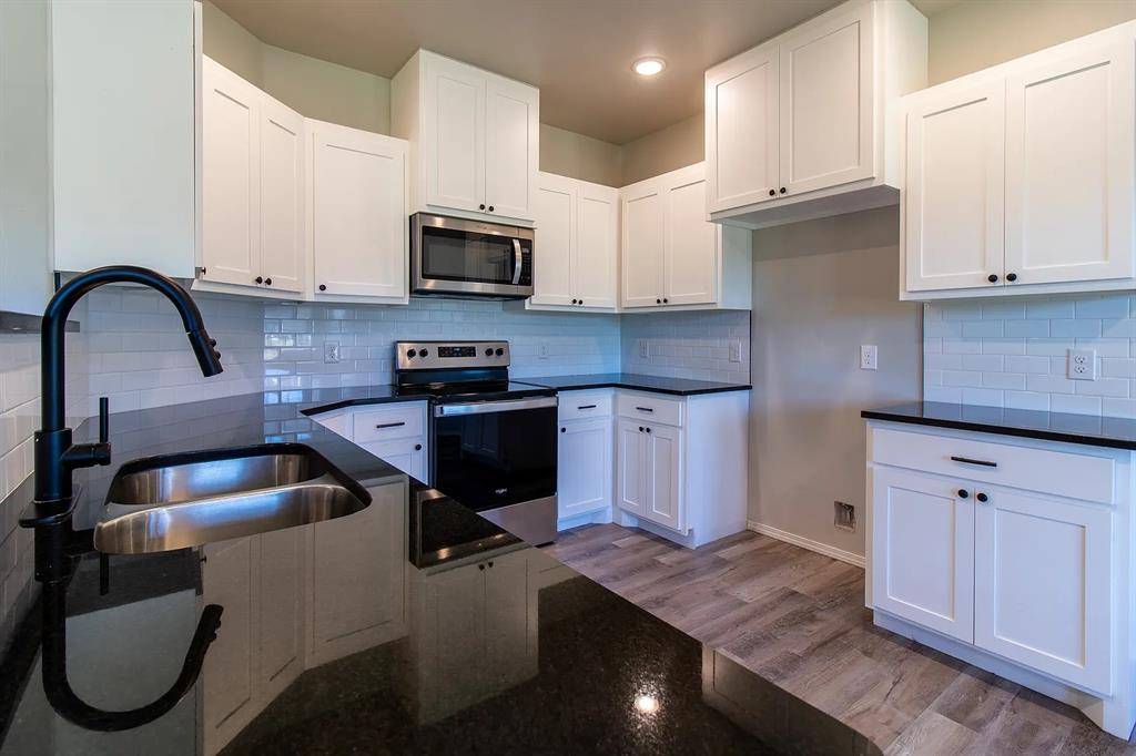 8816 N Shartel AVE, Oklahoma City, OK 73114