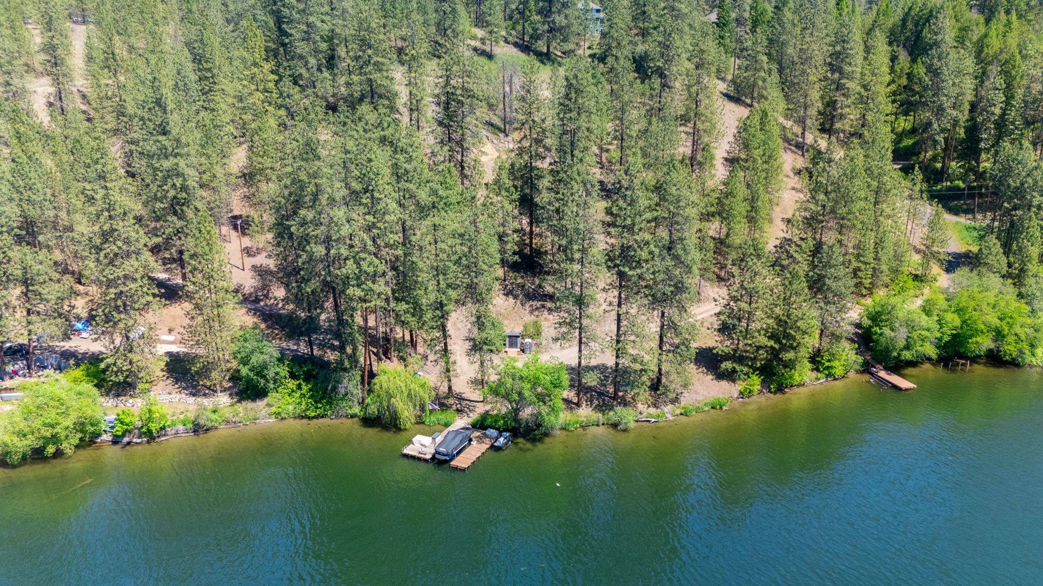 6533 D Lois WAY, Nine Mile Falls, WA 99026