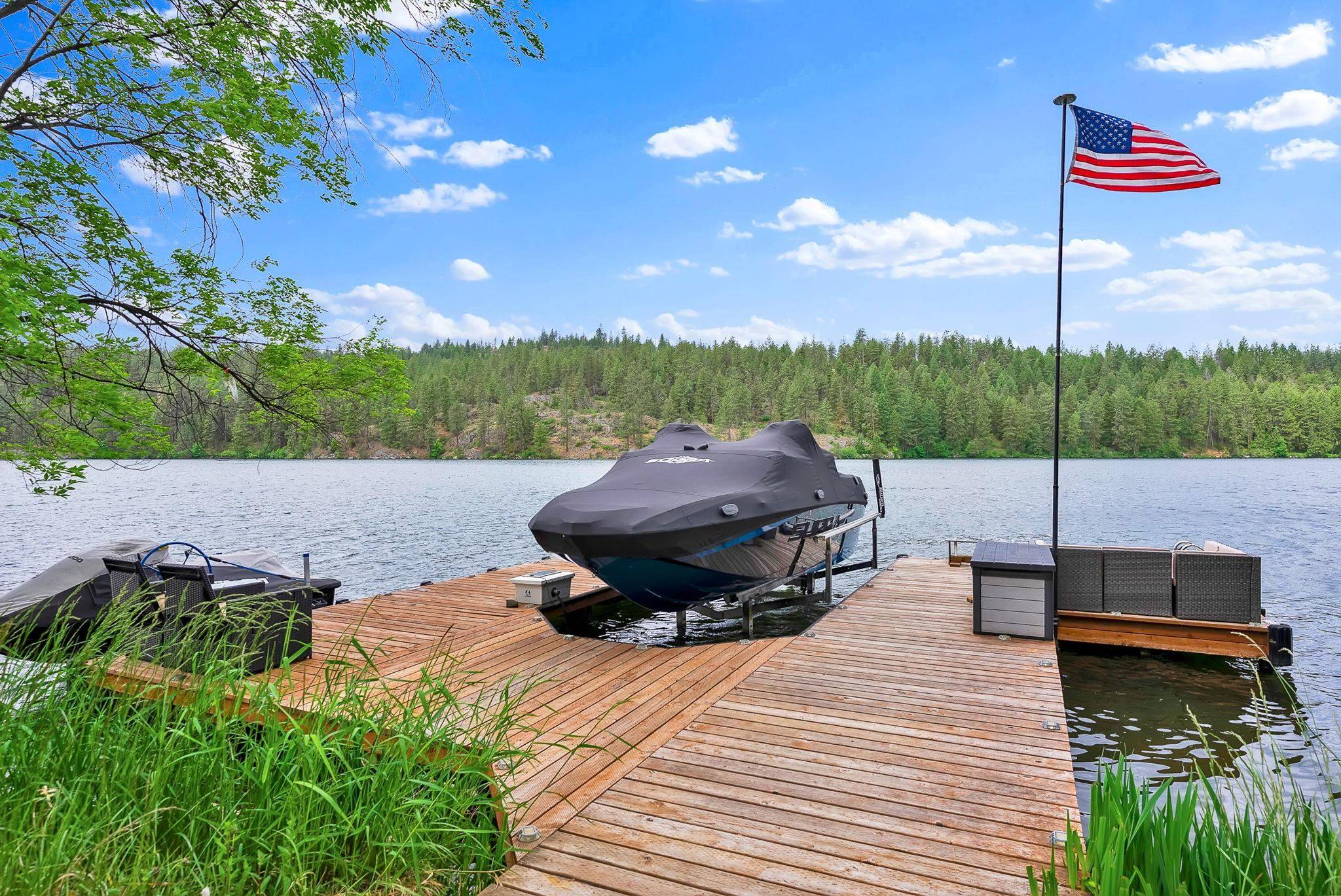 6533 D Lois WAY, Nine Mile Falls, WA 99026