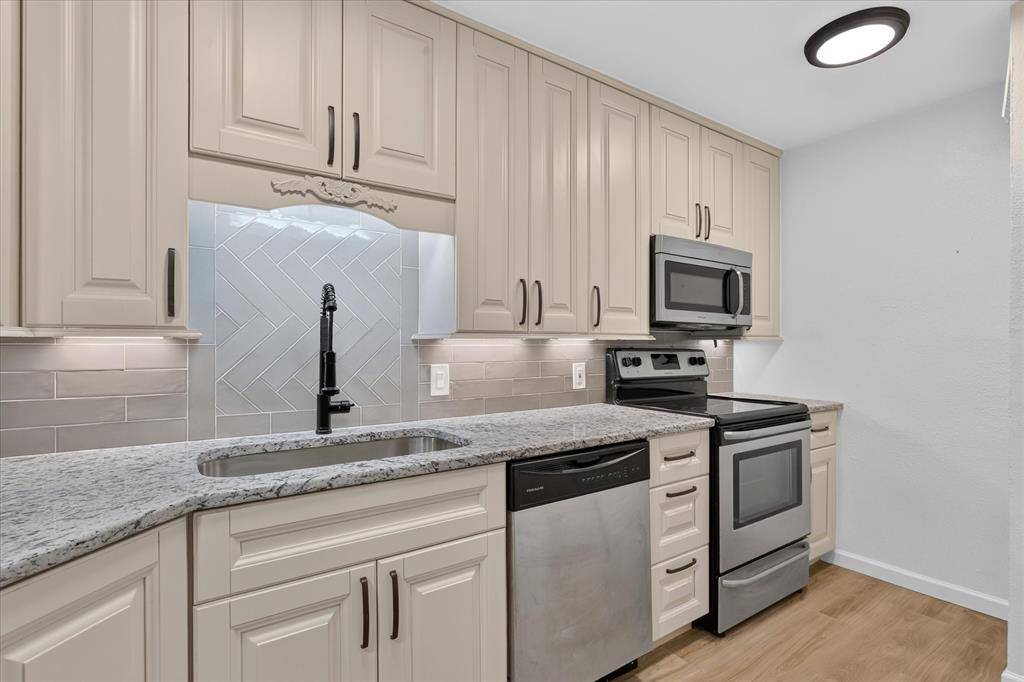 6020 E University Boulevard #117, Dallas, TX 75206