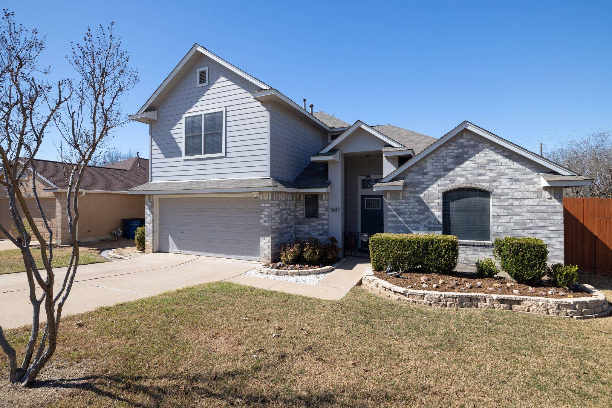 1607 Rio Bravo LOOP, Leander, TX 78641