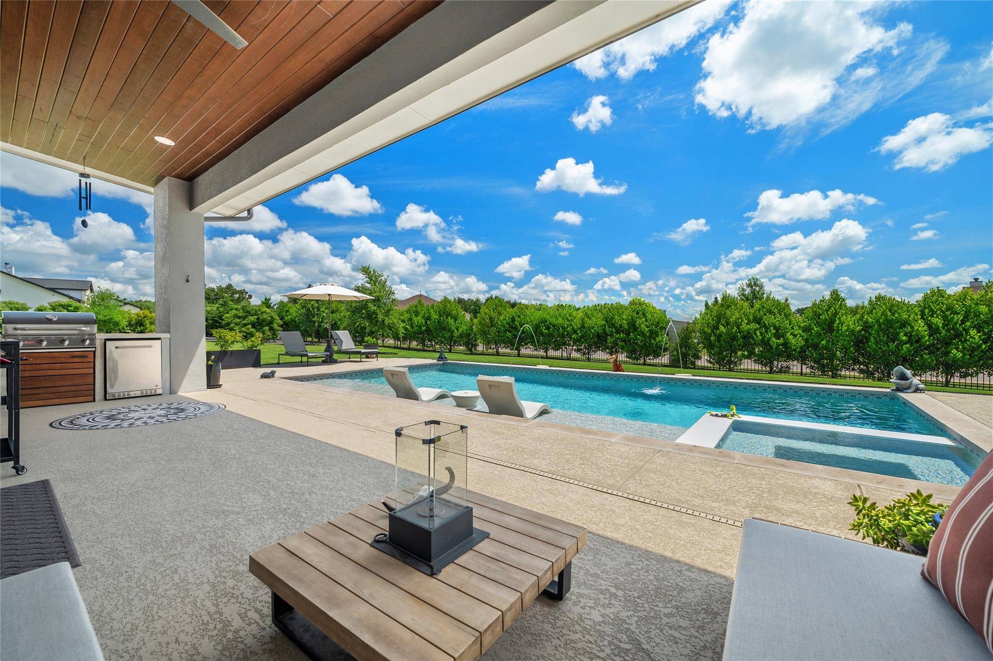 401 Reataway, Dripping Springs, TX 78620