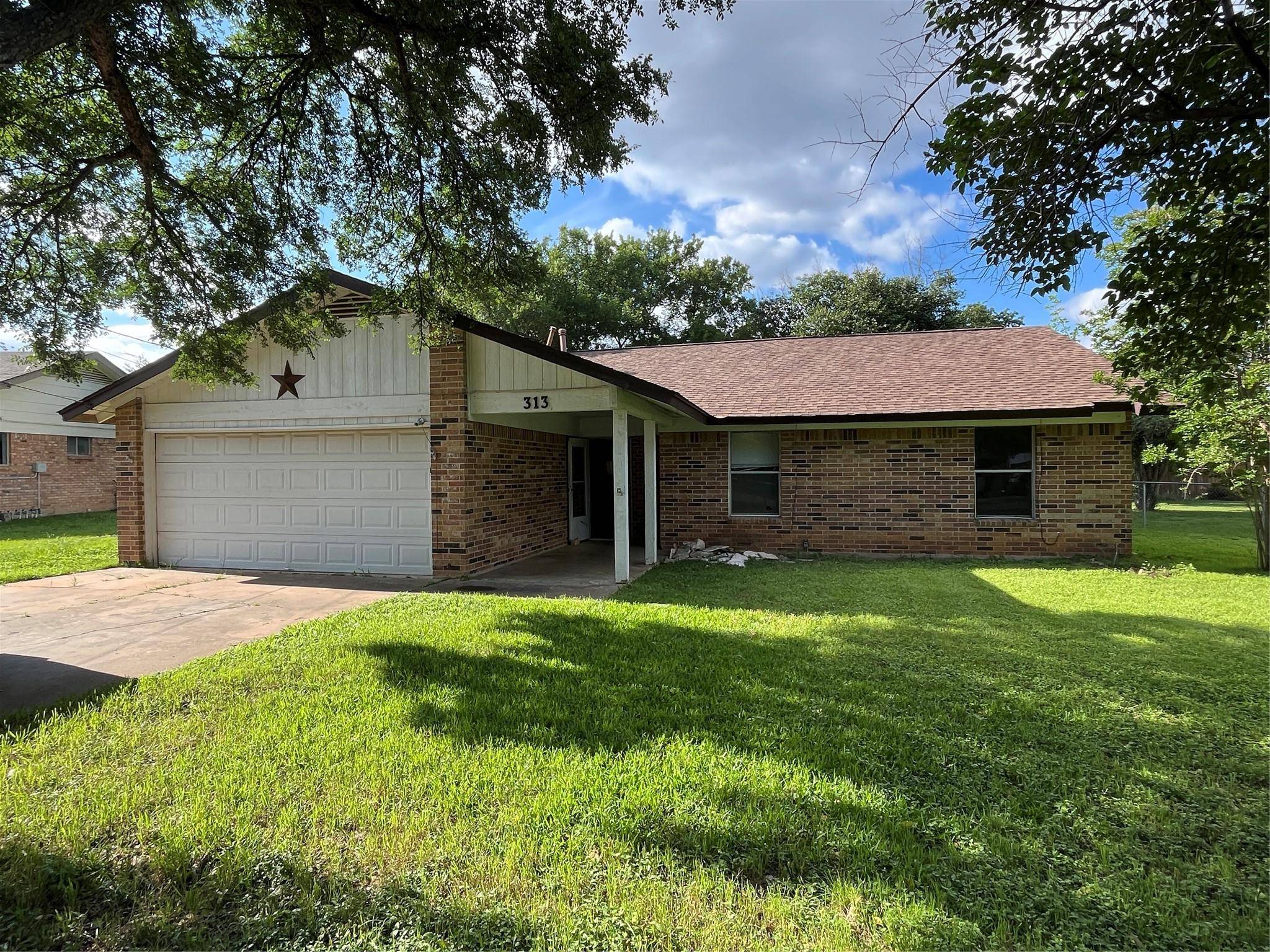313 Golden Oaks DR, Georgetown, TX 78628