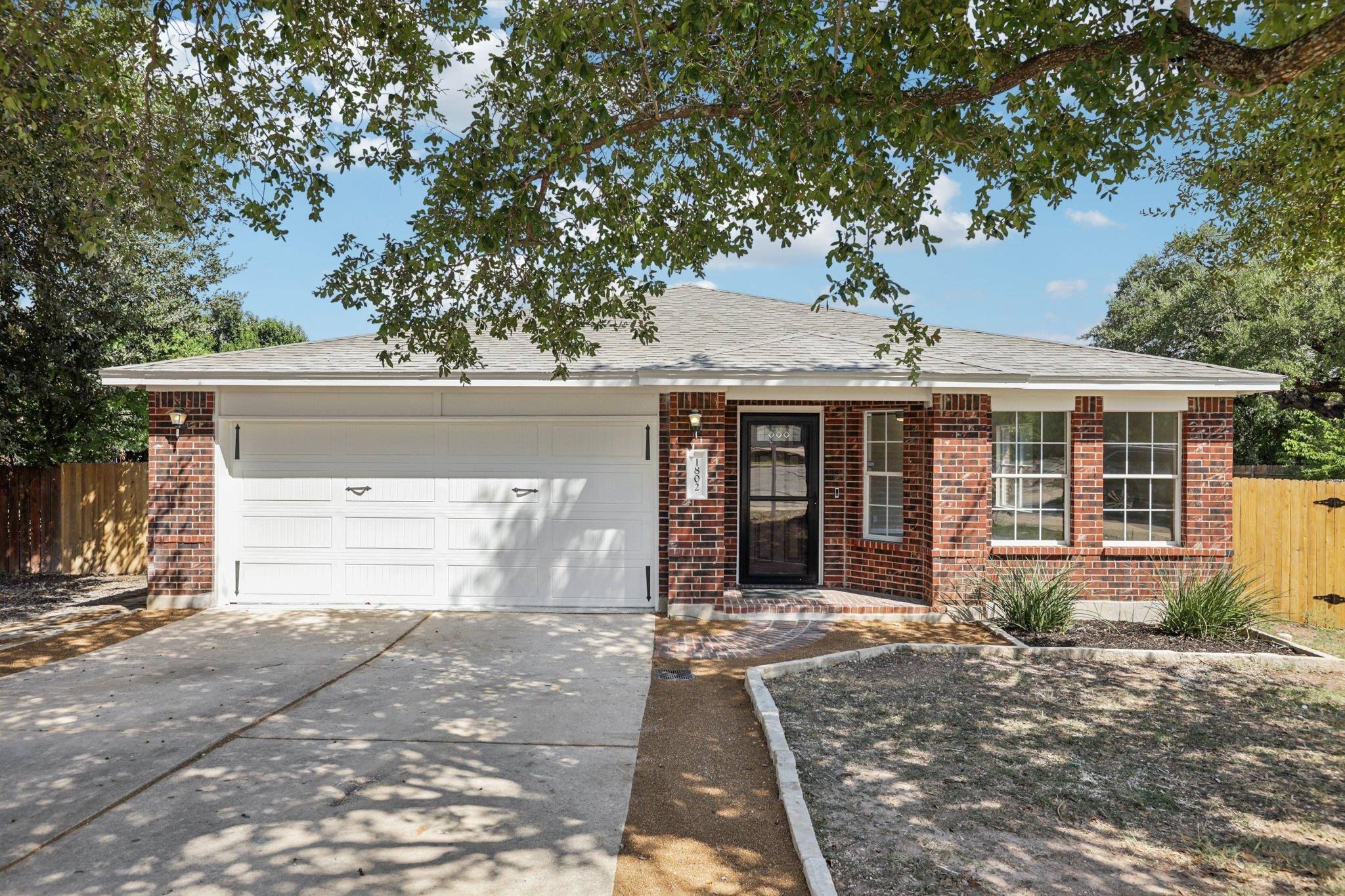 1802 Kwai CV, Leander, TX 78641