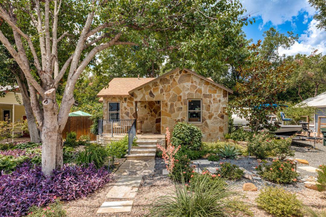 1220 S Myrtle ST, Georgetown, TX 78626