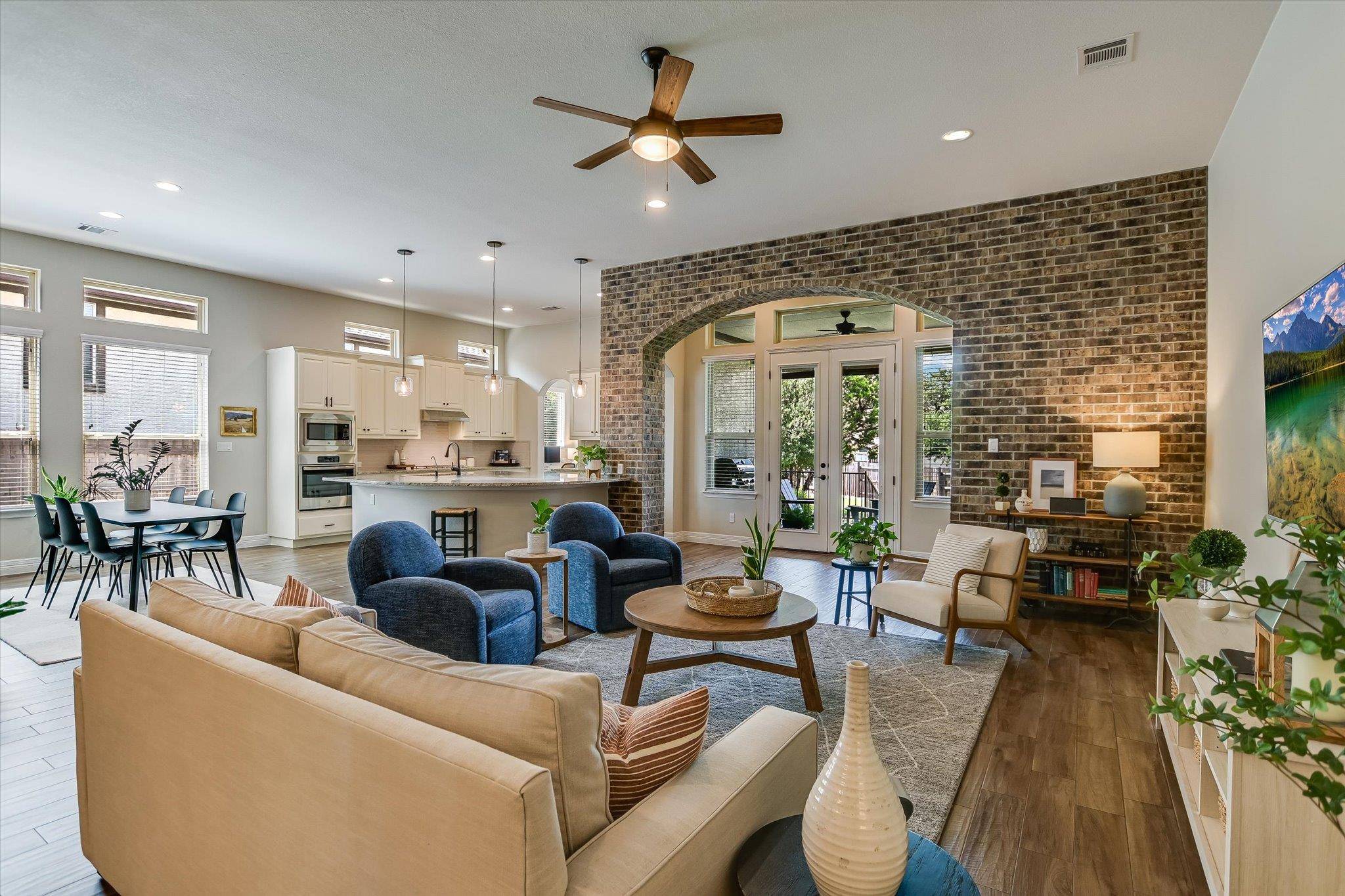 617 Rancho Sienna LOOP, Georgetown, TX 78628
