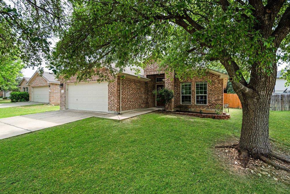 107 S Treasure Oaks DR, Leander, TX 78641