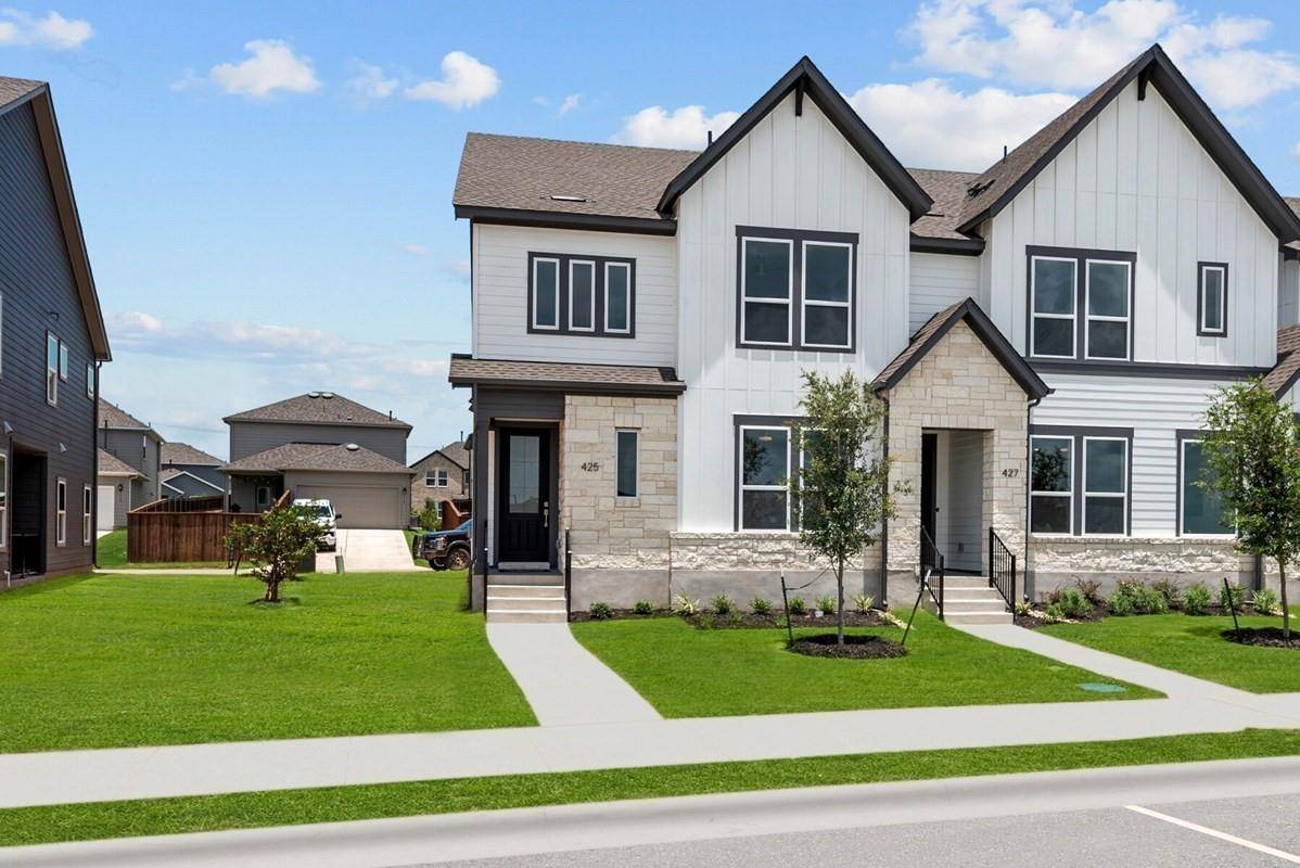 425 Emory Crossing BLVD, Hutto, TX 78634
