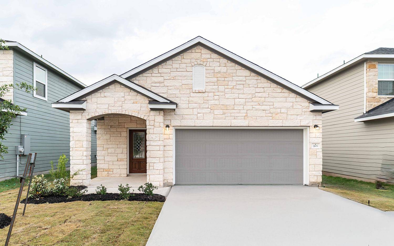 165 Lt Rusty DR, Jarrell, TX 76537