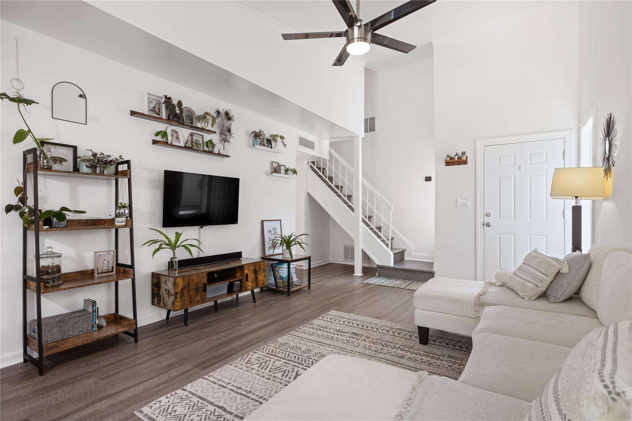 8906 Trone CIR #A, Austin, TX 78758
