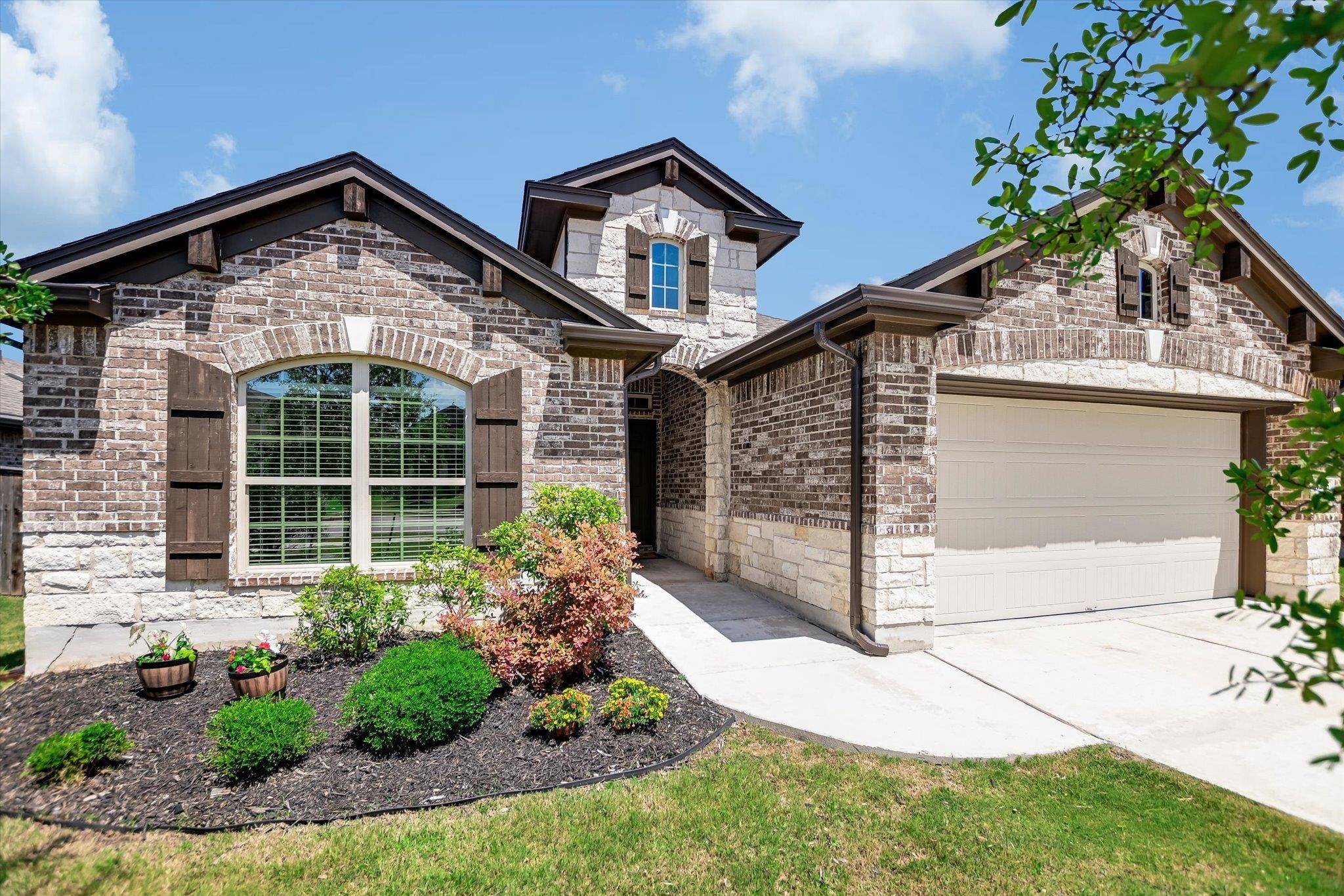 1225 Matt LN, Round Rock, TX 78665