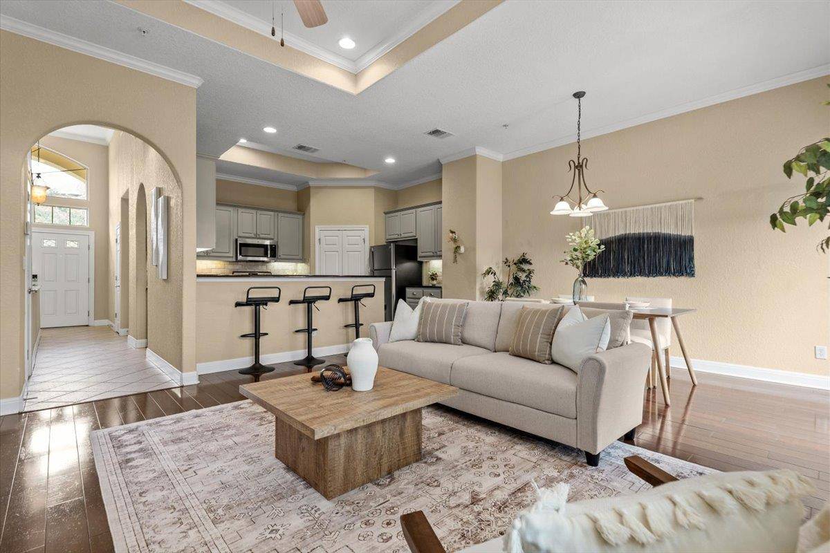 10300 Morado CV #904, Austin, TX 78759