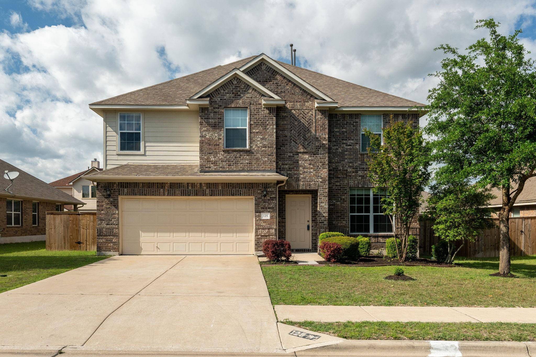125 Snowflake DR, Round Rock, TX 78664
