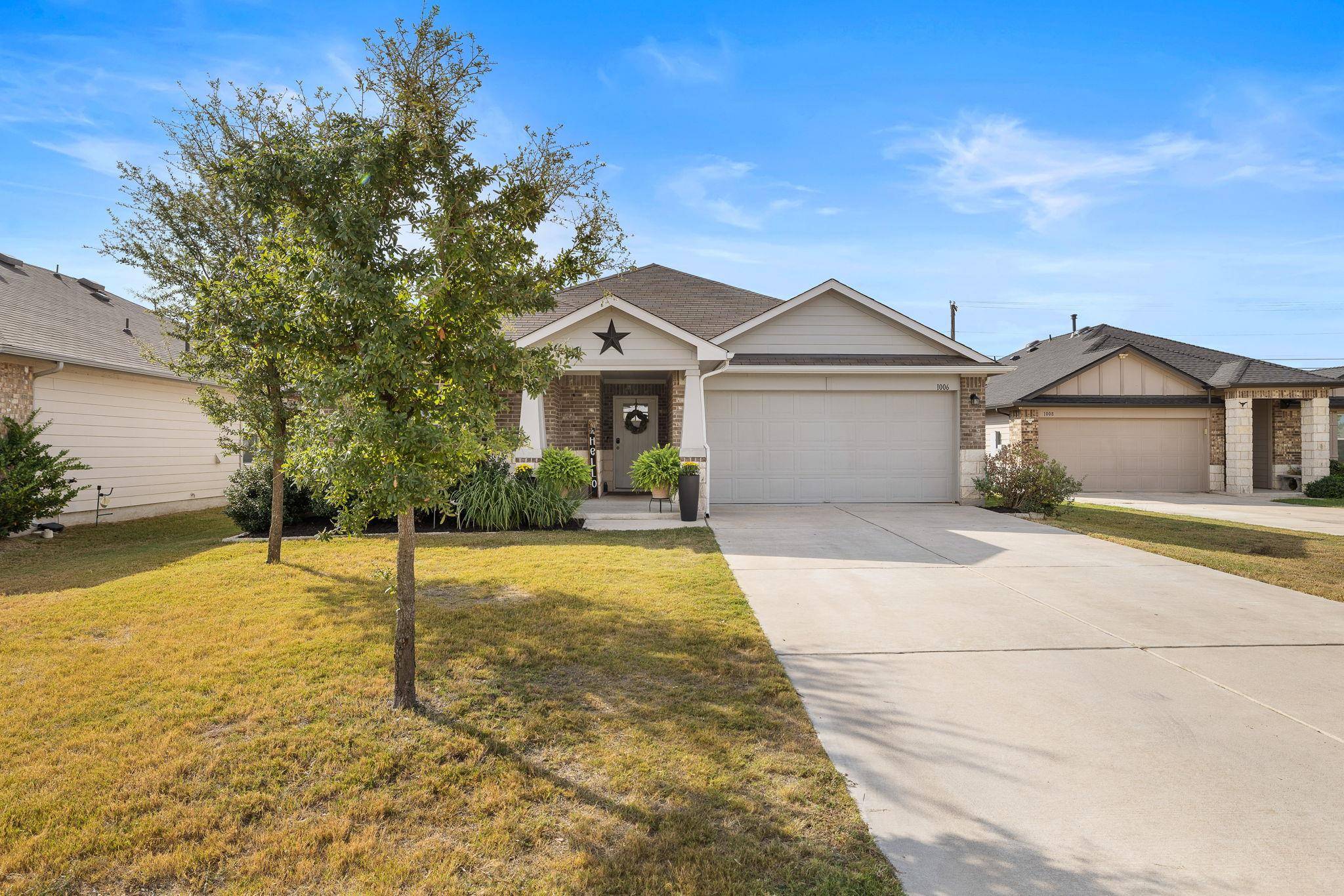 1006 Pembroke CT, Hutto, TX 78634