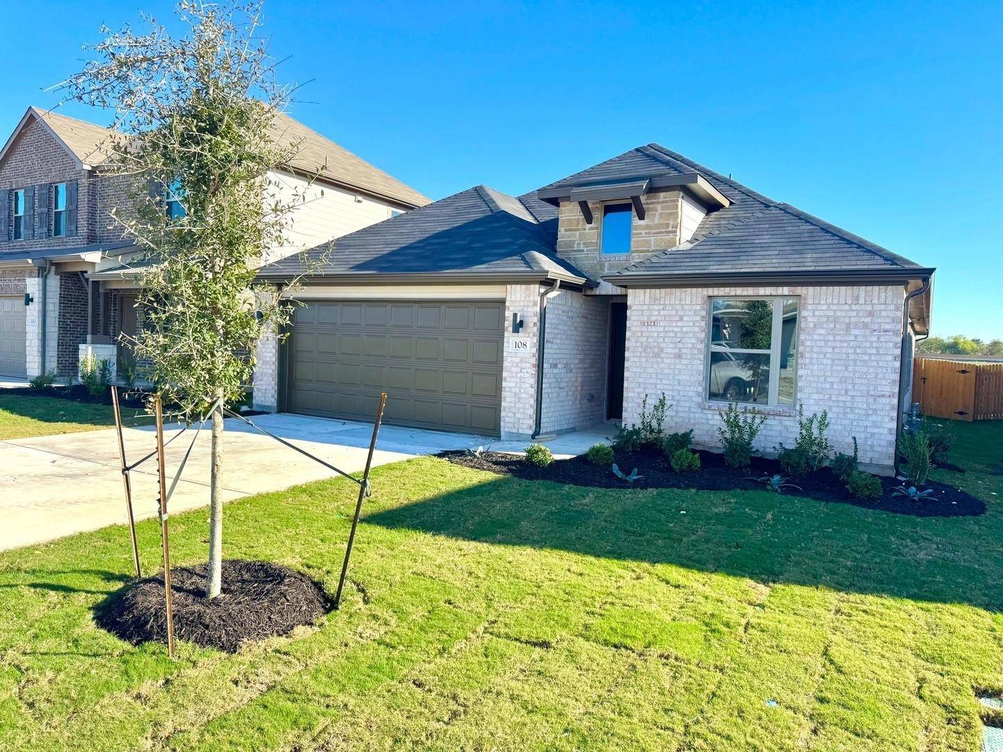 108 Mandeville DR, Hutto, TX 78634