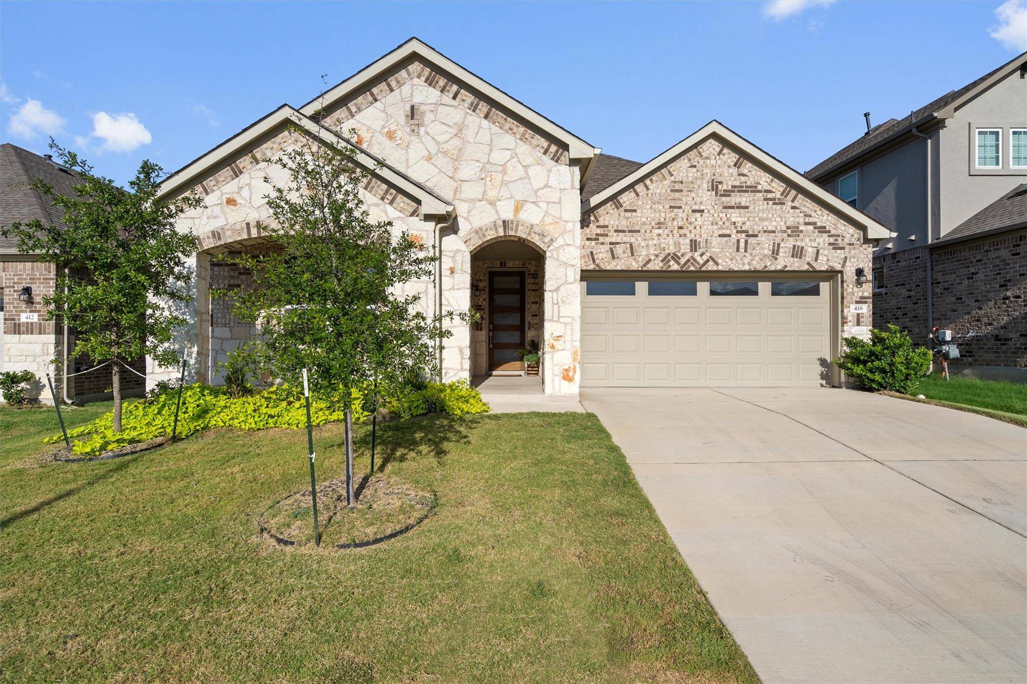 416 Deerpath ST, Leander, TX 78641