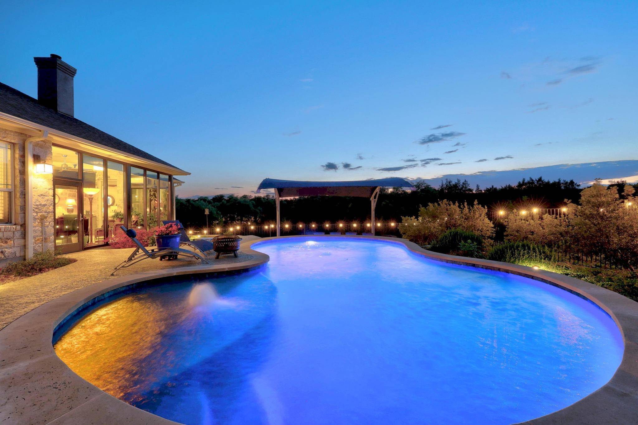128 Tuscany WAY, Georgetown, TX 78633