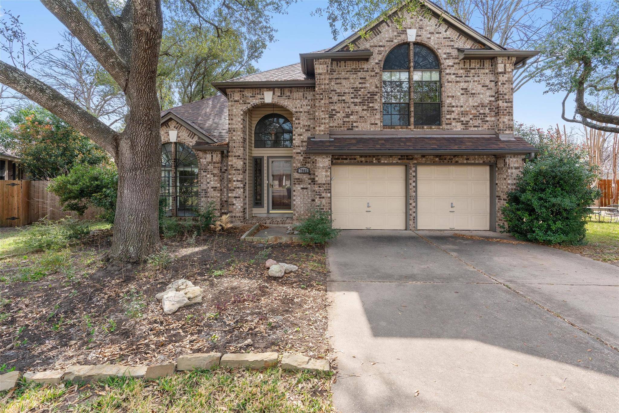7902 Cahill DR, Austin, TX 78729