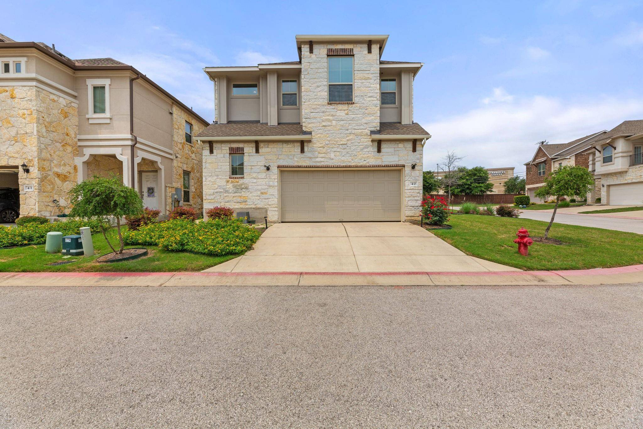2105 Town Centre DR #40, Round Rock, TX 78664