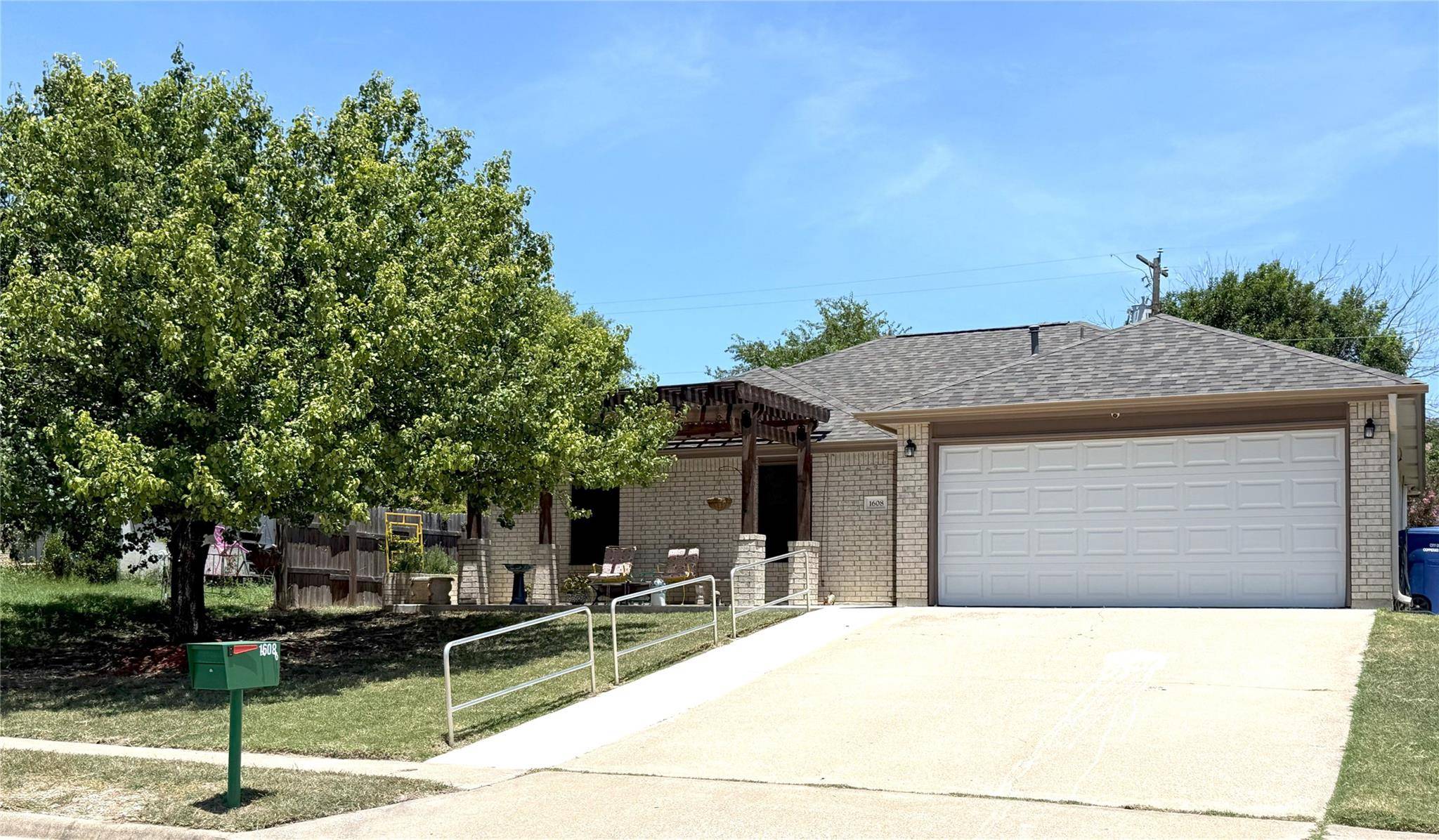 1608 Mattie DR, Copperas Cove, TX 76522