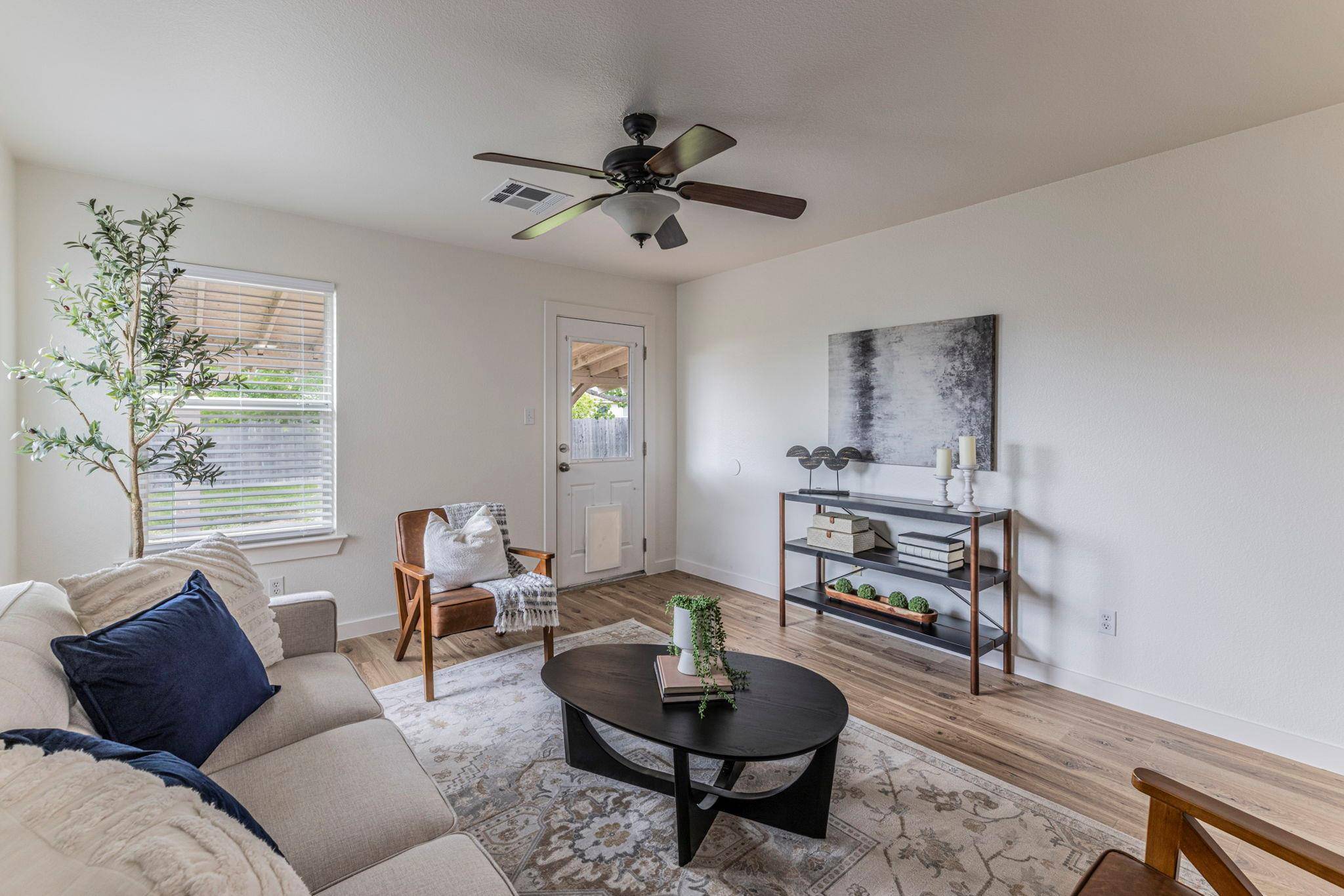 203 Wegstrom ST, Hutto, TX 78634