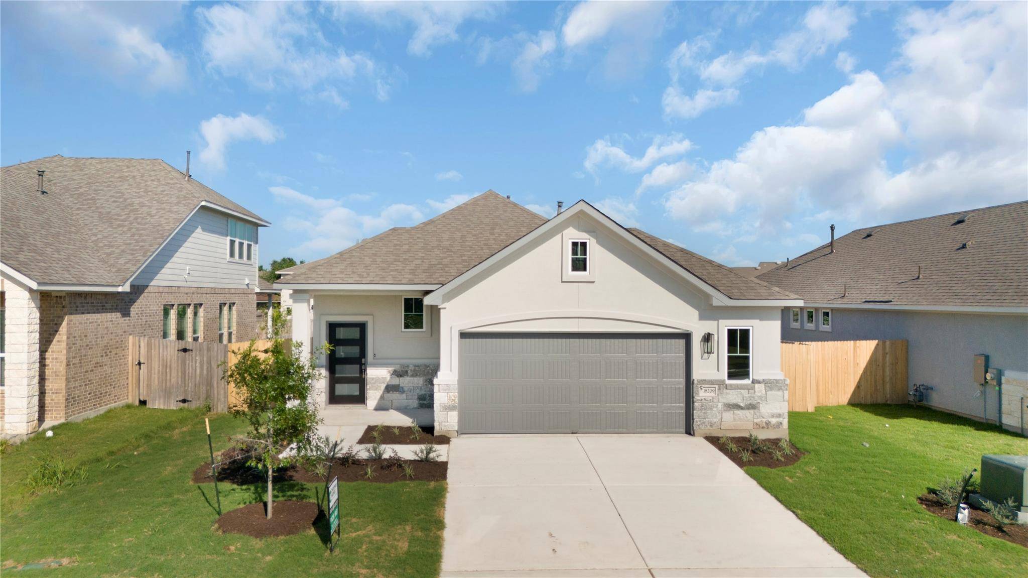 12529 Toucan TRL, Manor, TX 78653