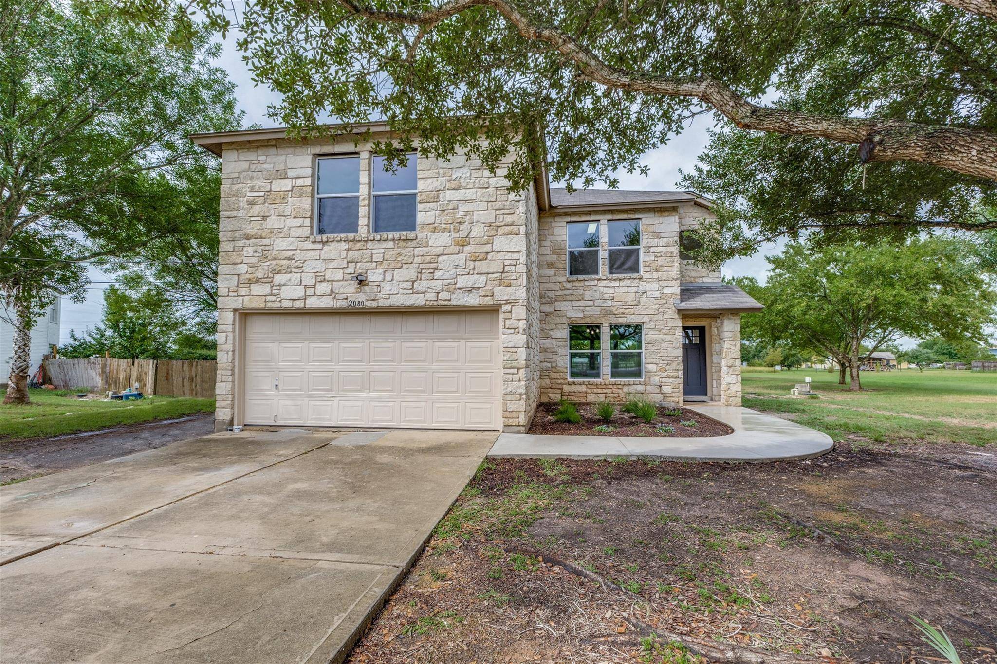 2080 Ridgemont LN, Kyle, TX 78640