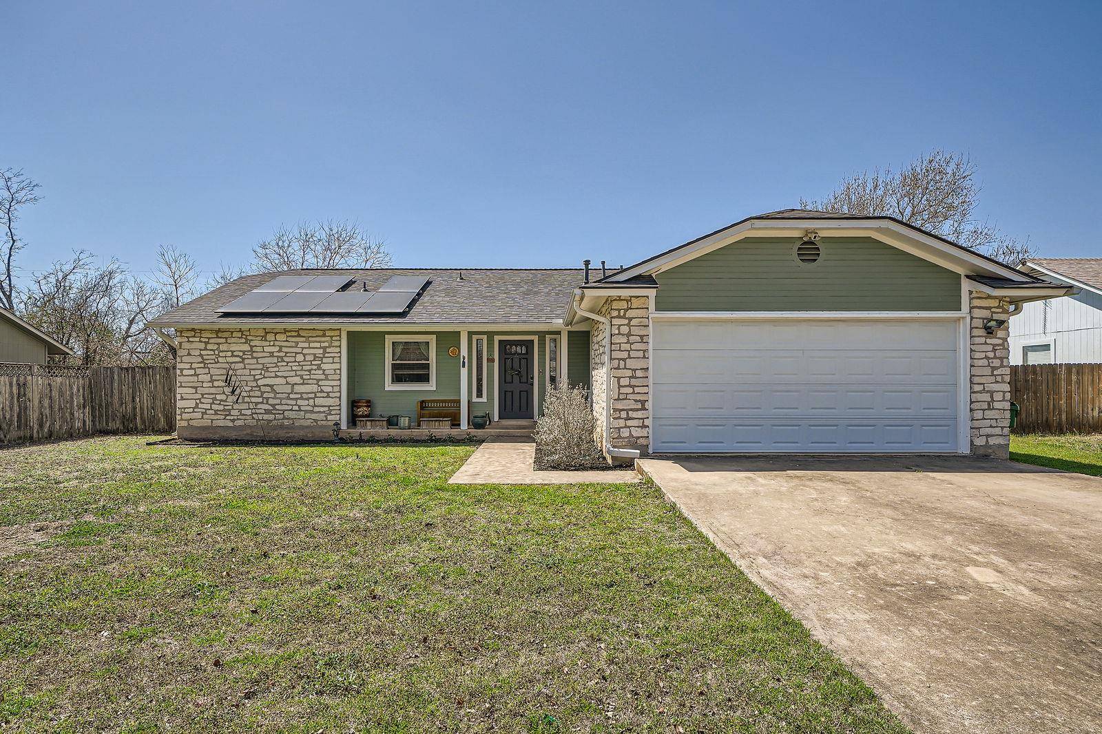 2102 Meadow Brook DR, Round Rock, TX 78664