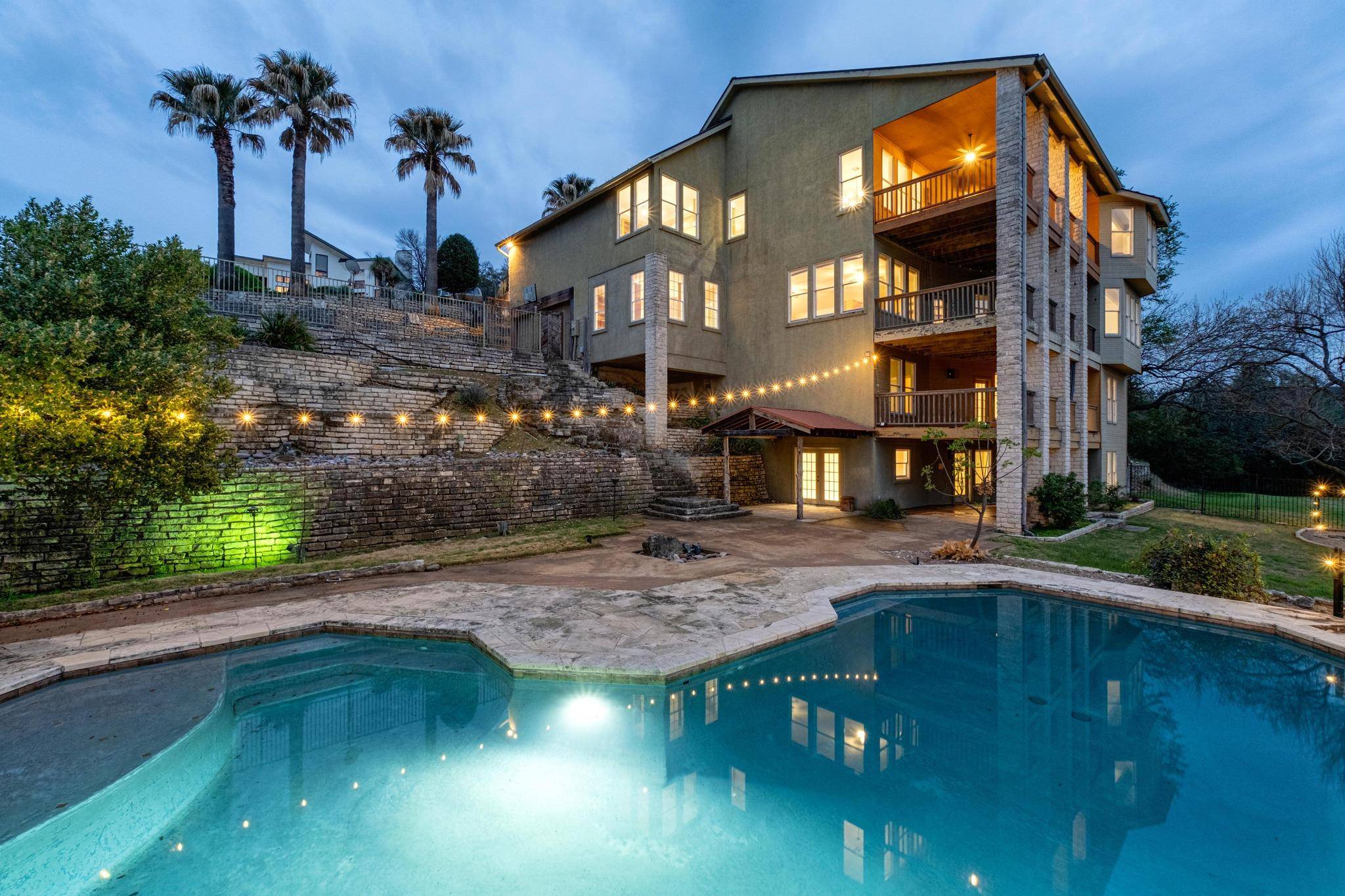 104 S Weston LN, Austin, TX 78733